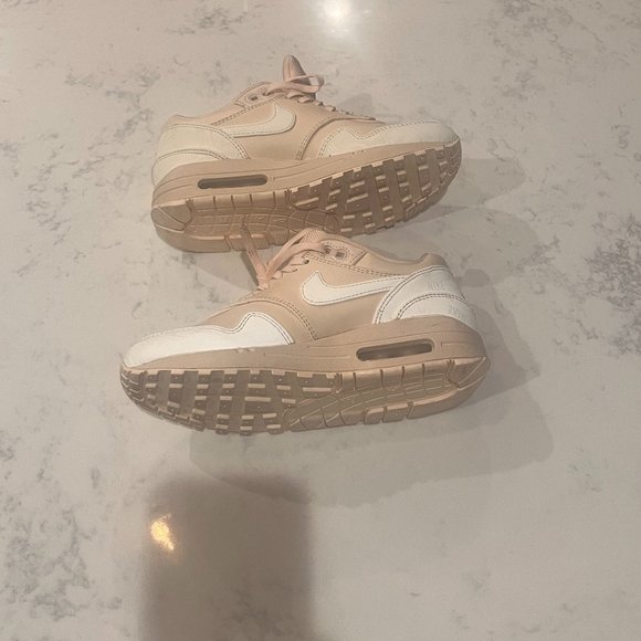 Nike Air Max 1 Guava Ice - Picture 9 of 16